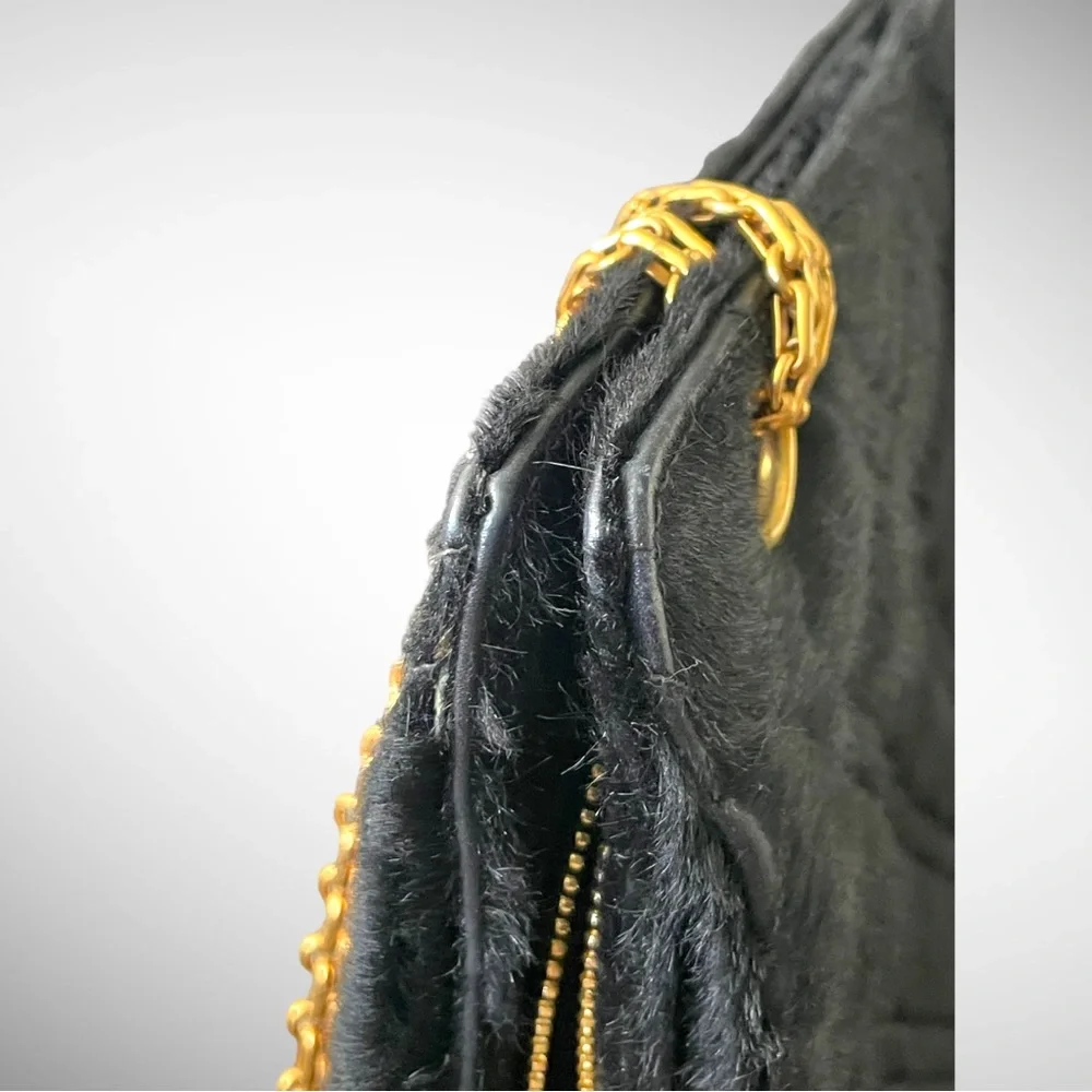 CHANEL vtg pony